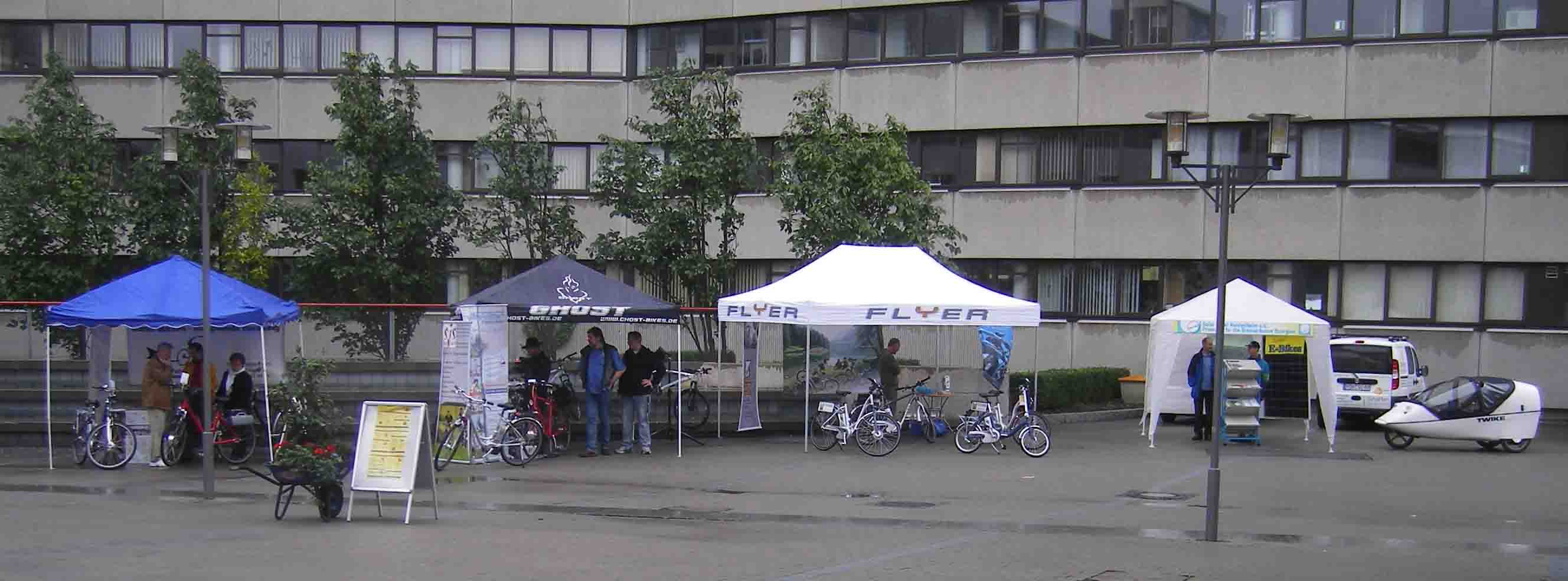 080913 E Bike Info Stand