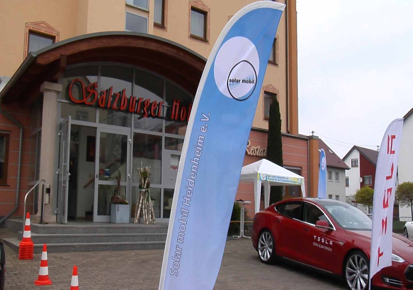 2014 Vom Verein organisierte Probefahrten mit Tesla Model S s. auch Video