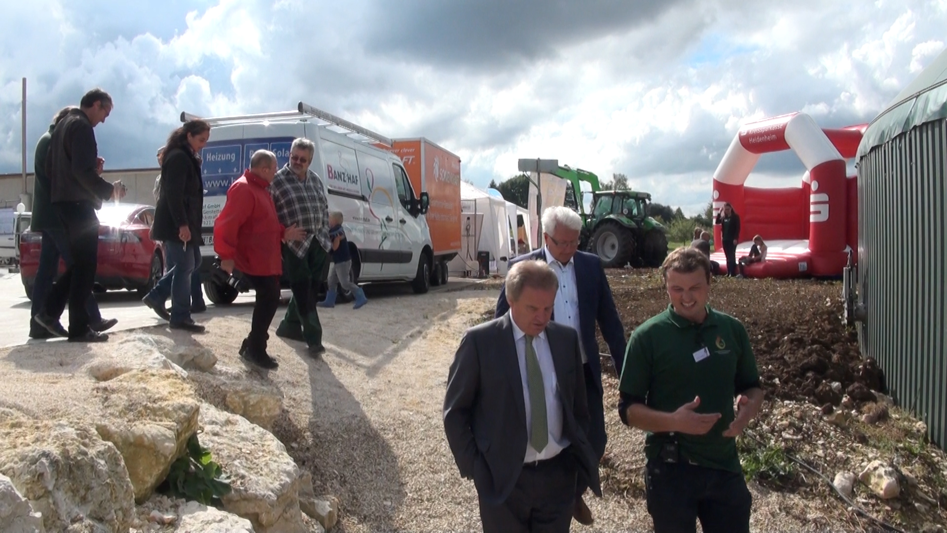 2015 Umweltminister Franz Untersteller mit Landrat Thomas Reinhardt beim Energiewendetag in Gussenstadt