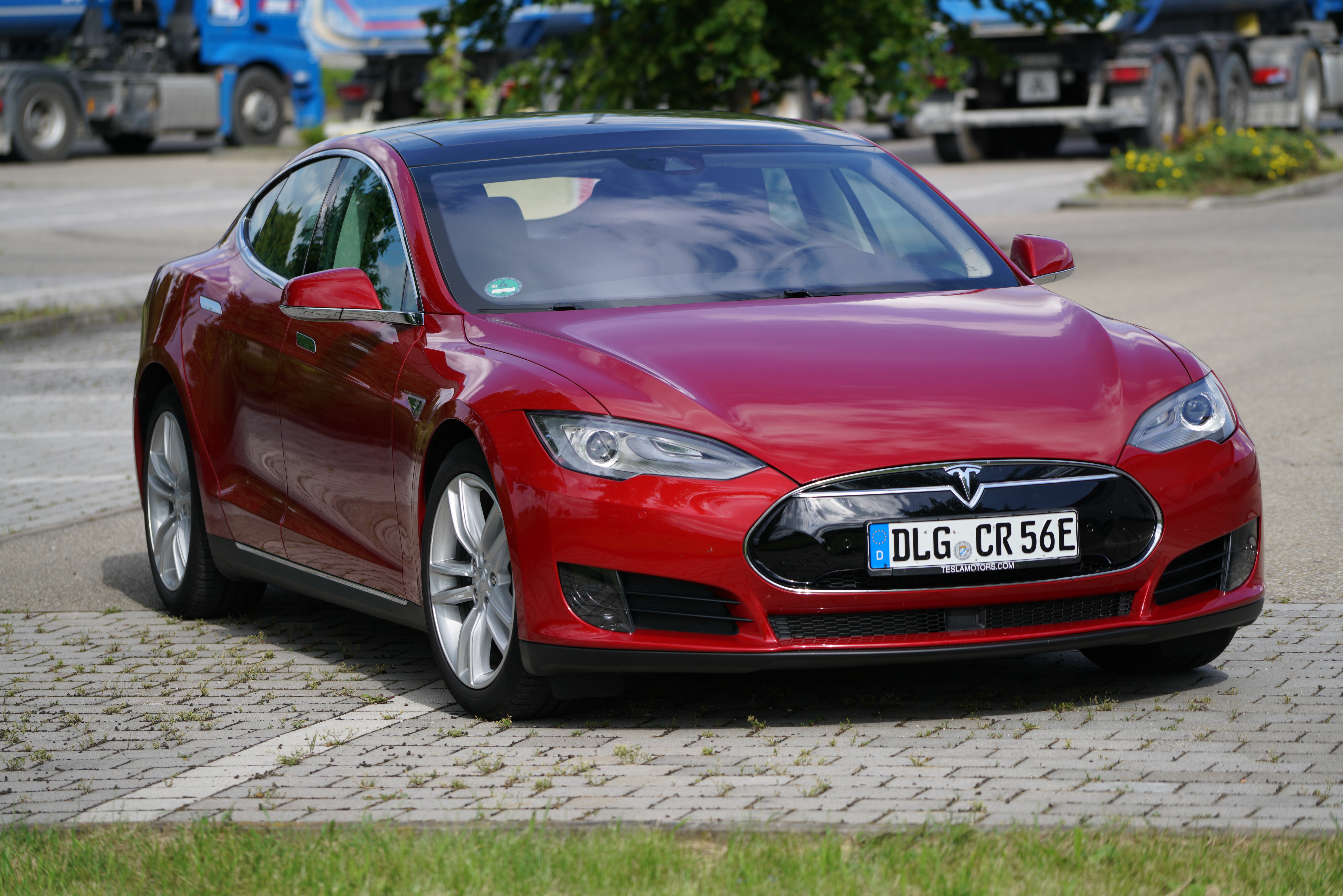 2016 Der erste Tesla Model S im Besitz eines Vereinsmitglieds